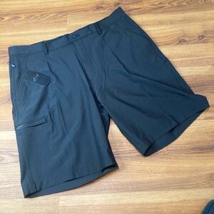 Greg  Norman Performance Stretch Men shorts Sz 36 Black Retail $65